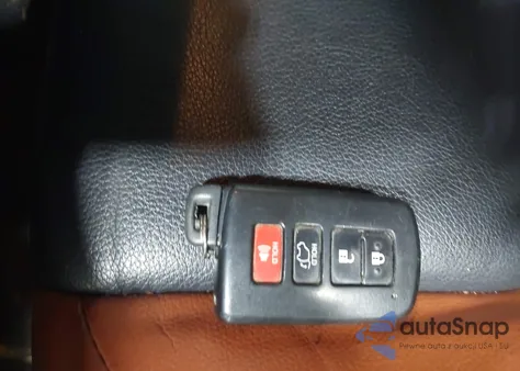 2013 Toyota Rav4 Limited from USA, damaged, VIN 2T3DFREV9DW083597